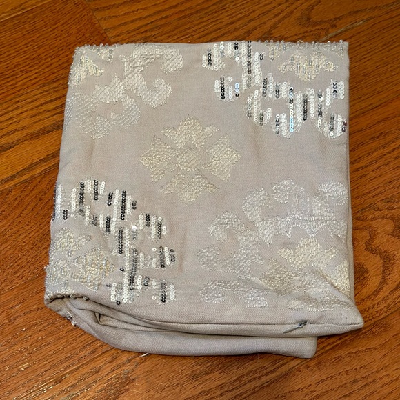 Kim Seybert Decorative Pillow Cover Size 20” X 18” Embellished - Picture 5 of 5